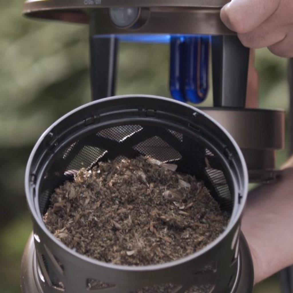 DynaTrap® Ultralight Portable Mosquito Trap – Midnight Blue