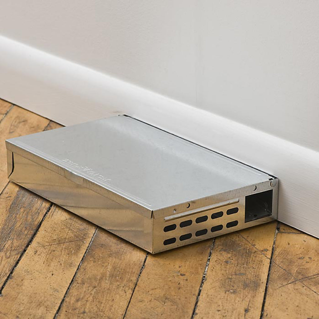 Victor Tin Cat Solid Top-Boxed